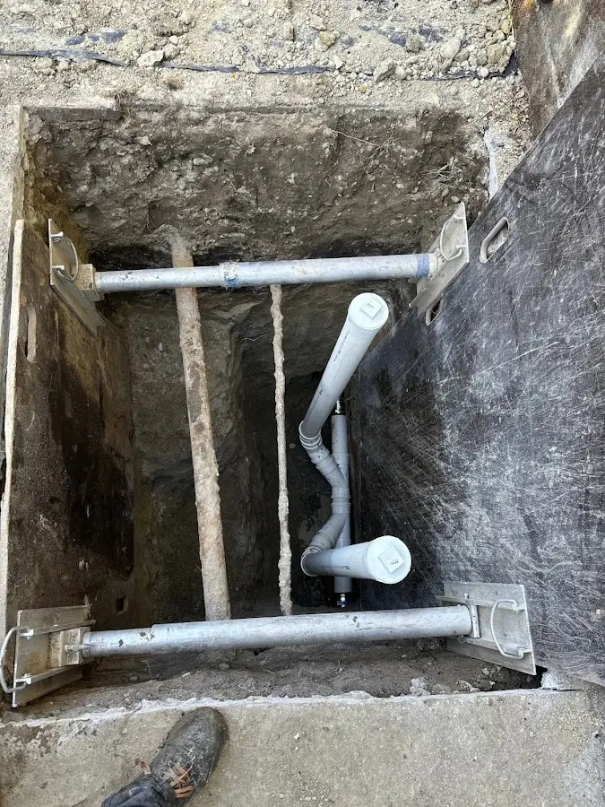 Experienced plumber completing Gas Line Repair work in Woolwich